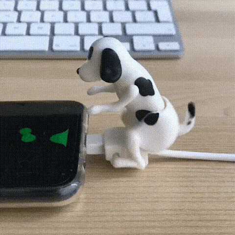 Aufbäumender Hunde-Angreifer