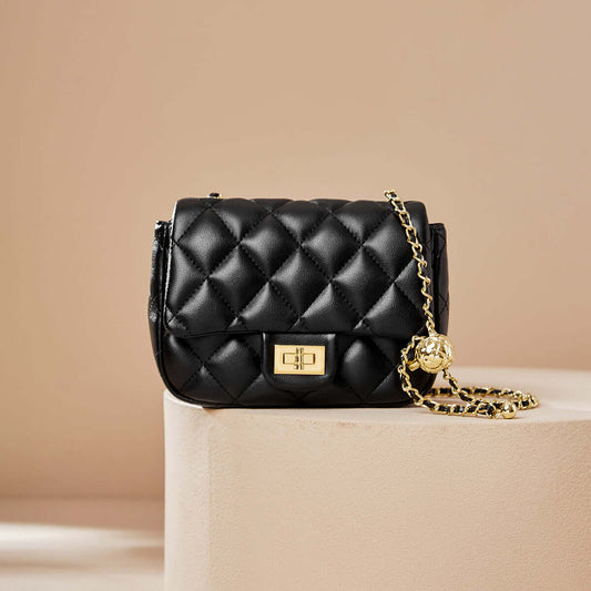 Chic Black Diamond Quilted Chain Leather Bag-1