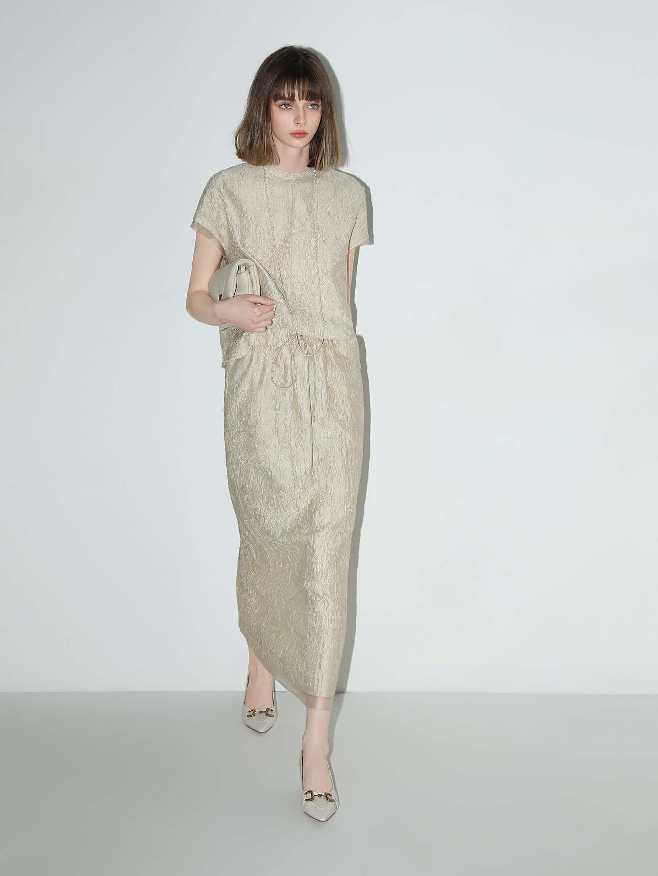 Luxe Contrast Champagne Silk Textured Satin Midi Skirt-2