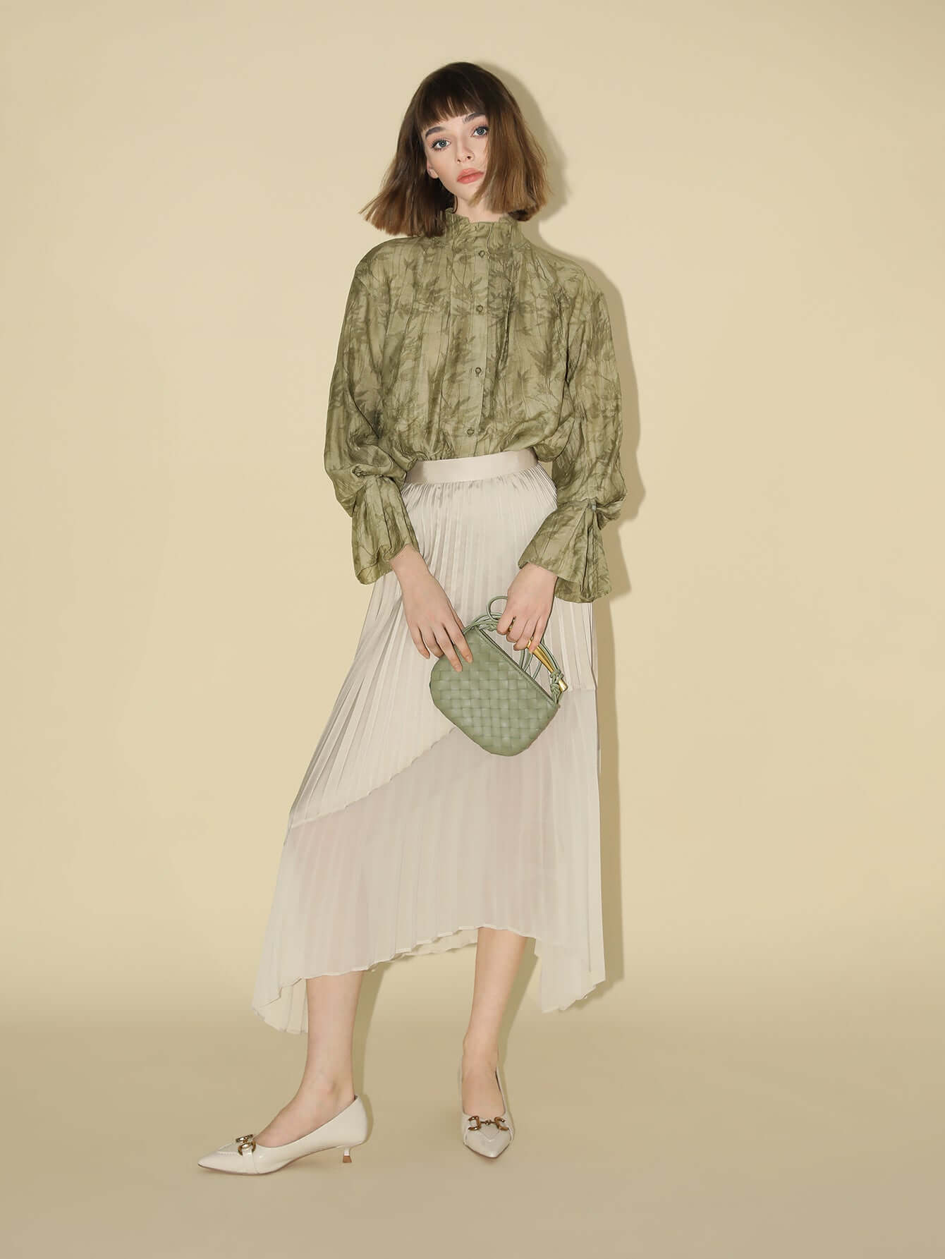 Bamboo Leaf Jacquard Ruffled Long Sleeve Blouse-2