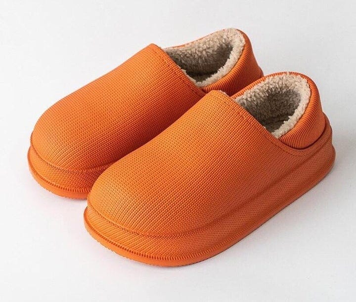 Fluffiga mjuka vintertofflor