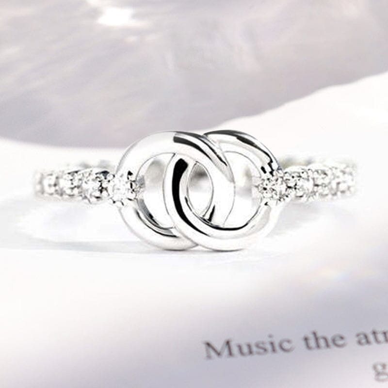 Ring Mamma & Dotter – Symbol för Ett Oslitbart Band