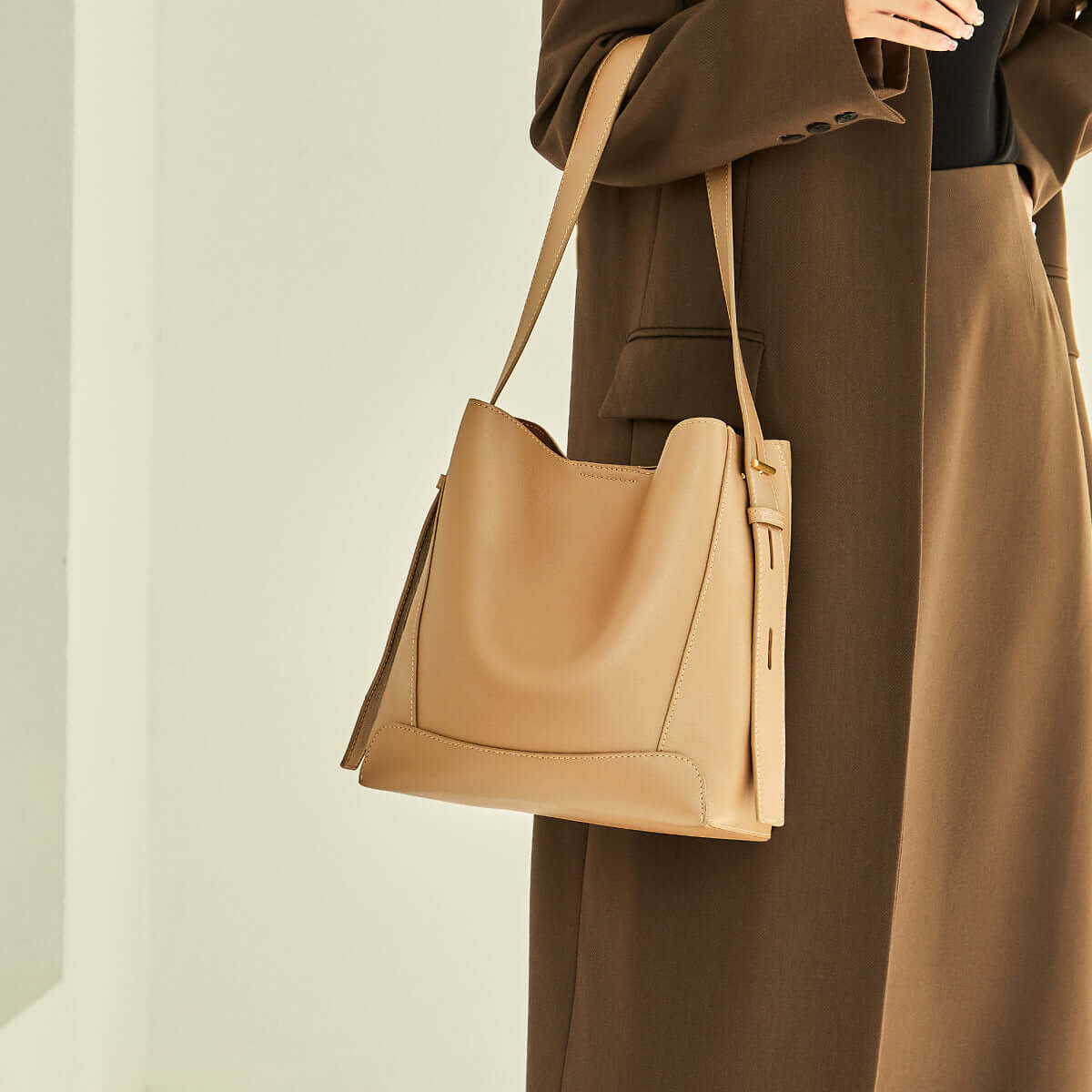 Minimalistic All-Purpose Leather Tote Bag-2