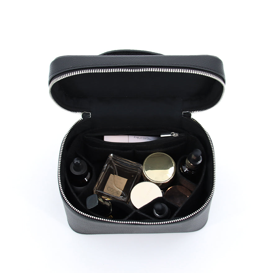 Necessär i läderlook, lätt att rengöra