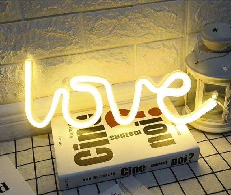 Neon lampa - LOVE