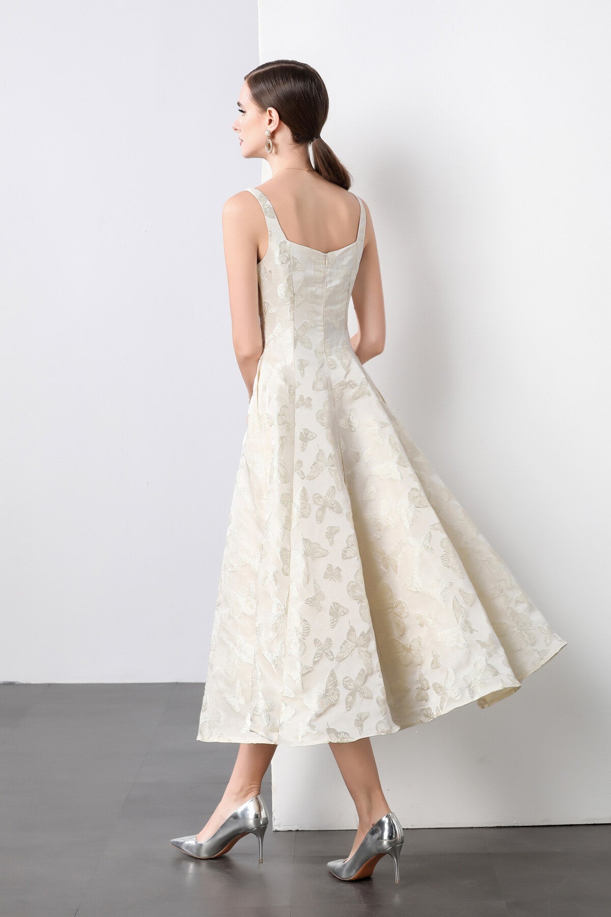 White Jacquard Square Neck Balletcore Wedding Dress-3