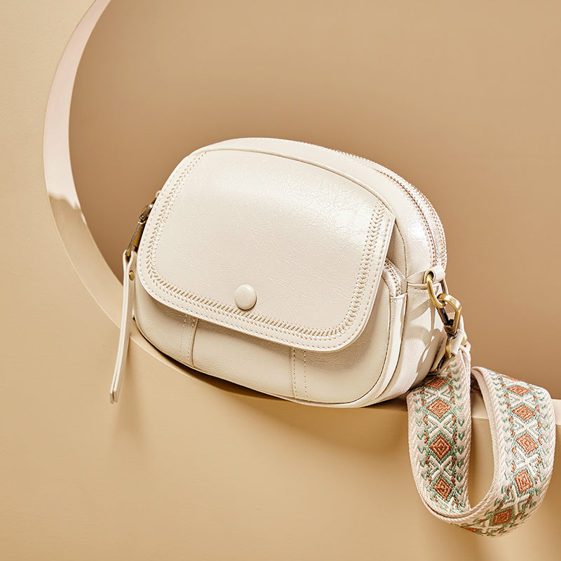 White Stitch Saddle Shoulder Bag-4